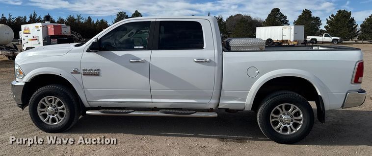 image for item FB0737 2016 RAM 2500 Crew Cab pickup truck