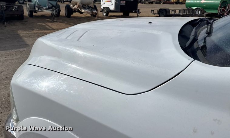 image for item FB0737 2016 RAM 2500 Crew Cab pickup truck