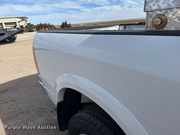 image for item FB0737 2016 RAM 2500 Crew Cab pickup truck