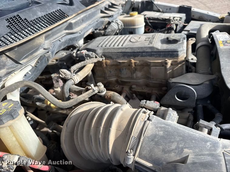 image for item FB0737 2016 RAM 2500 Crew Cab pickup truck