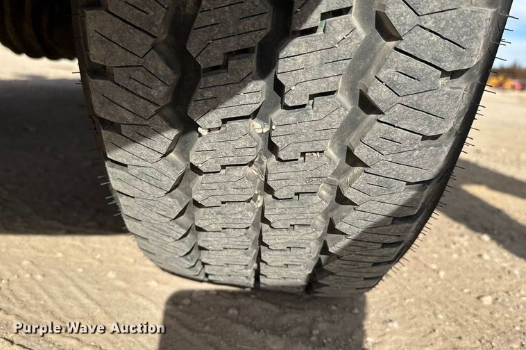 image for item FB0737 2016 RAM 2500 Crew Cab pickup truck