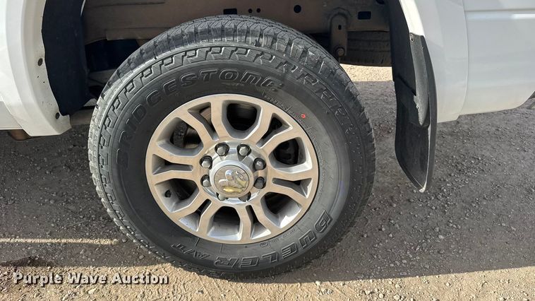 image for item FB0737 2016 RAM 2500 Crew Cab pickup truck