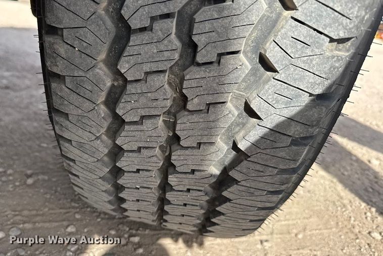 image for item FB0737 2016 RAM 2500 Crew Cab pickup truck