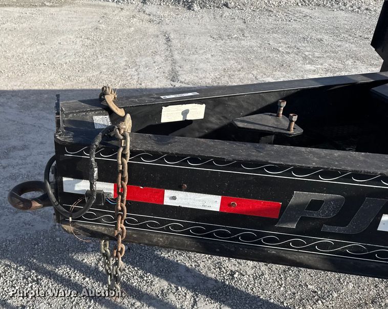 image for item FB0739 2014 PJ FD262 equipment trailer
