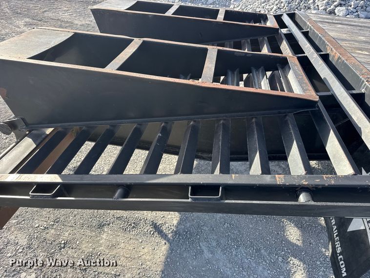 image for item FB0739 2014 PJ FD262 equipment trailer