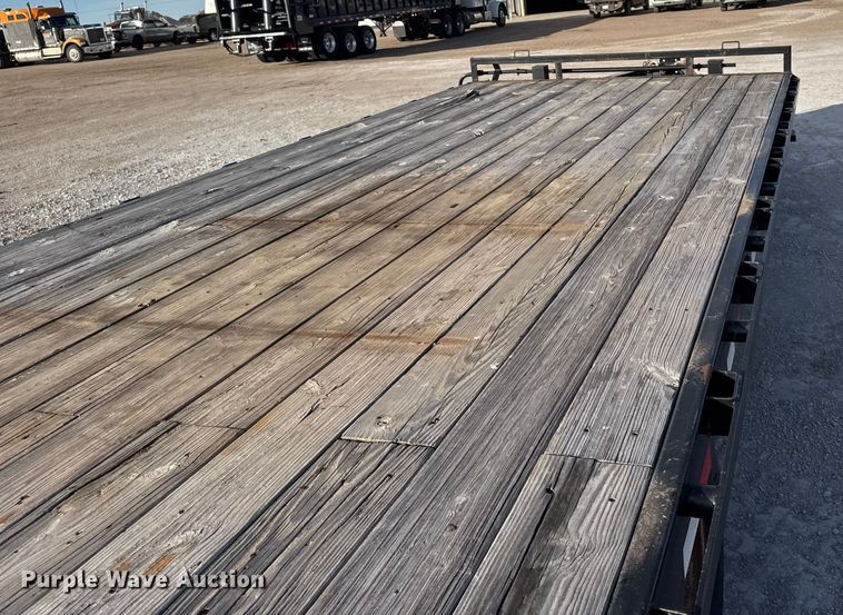 image for item FB0739 2014 PJ FD262 equipment trailer