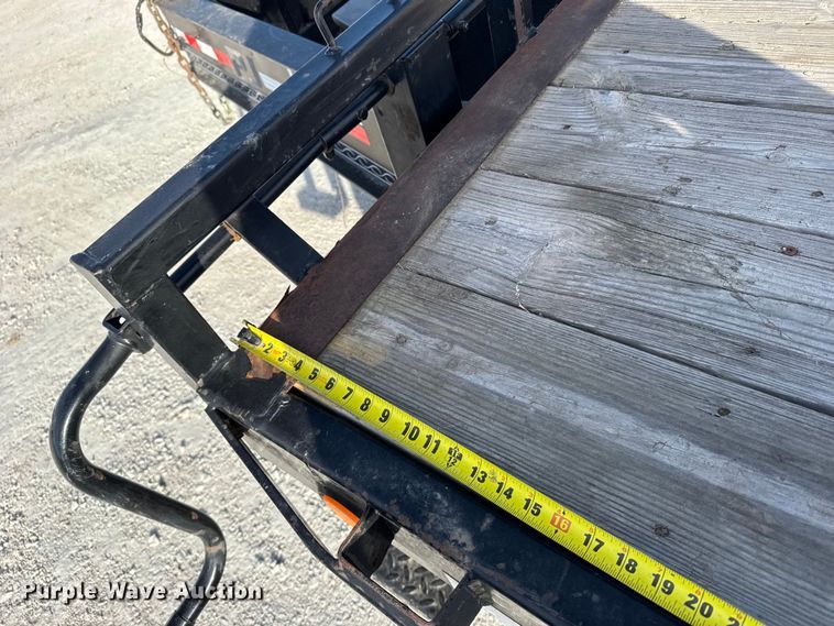 image for item FB0739 2014 PJ FD262 equipment trailer