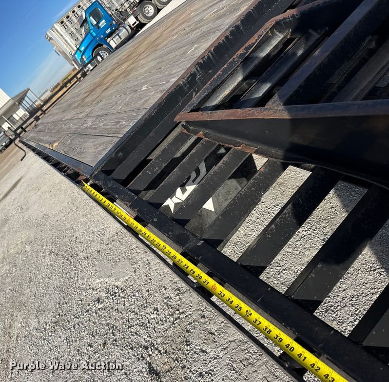 image for item FB0739 2014 PJ FD262 equipment trailer