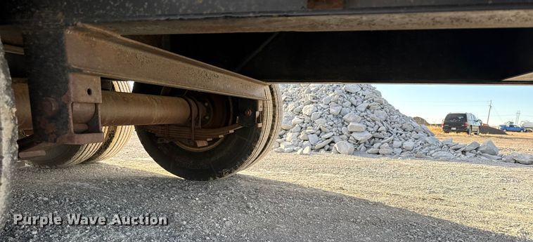 image for item FB0739 2014 PJ FD262 equipment trailer