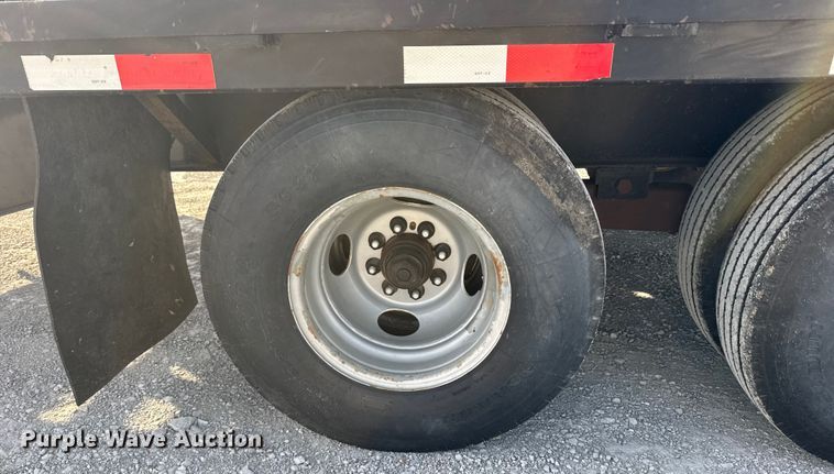 image for item FB0739 2014 PJ FD262 equipment trailer