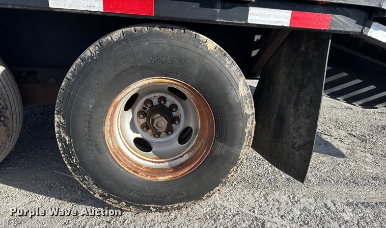 image for item FB0739 2014 PJ FD262 equipment trailer