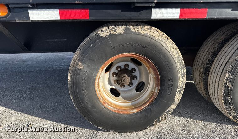 image for item FB0739 2014 PJ FD262 equipment trailer