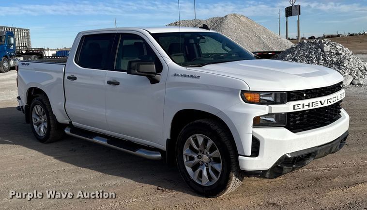 image for item FB0741 2020 Chevrolet Silverado 1500 Crew Cab pickup truck
