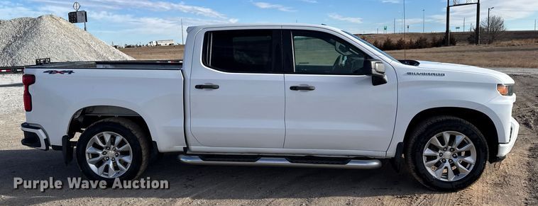 image for item FB0741 2020 Chevrolet Silverado 1500 Crew Cab pickup truck