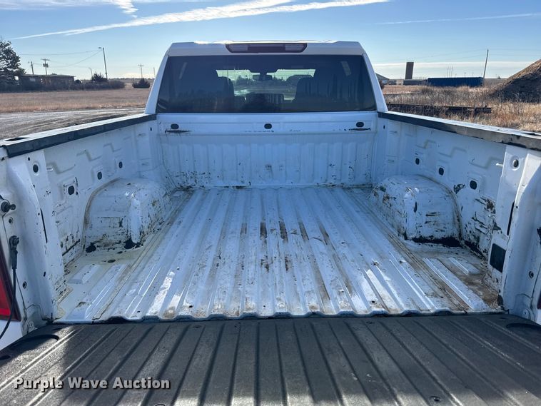 image for item FB0741 2020 Chevrolet Silverado 1500 Crew Cab pickup truck