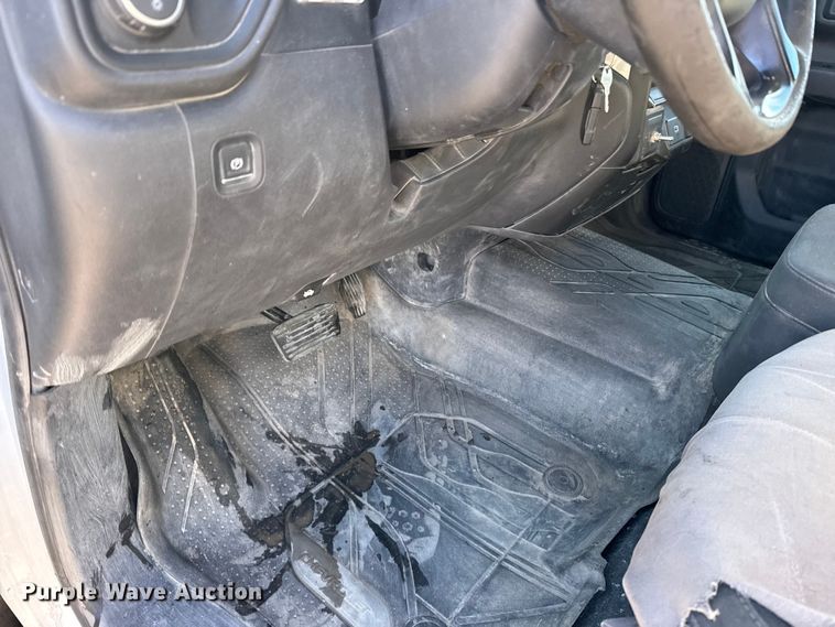 image for item FB0741 2020 Chevrolet Silverado 1500 Crew Cab pickup truck