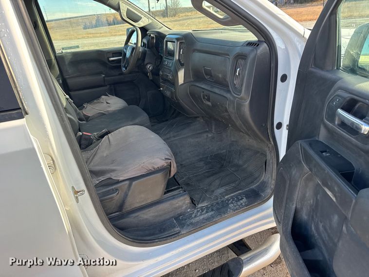 image for item FB0741 2020 Chevrolet Silverado 1500 Crew Cab pickup truck