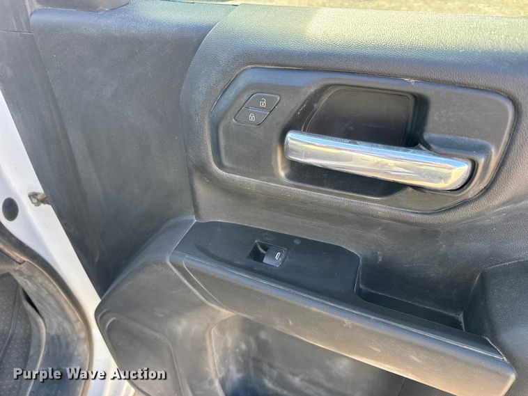 image for item FB0741 2020 Chevrolet Silverado 1500 Crew Cab pickup truck