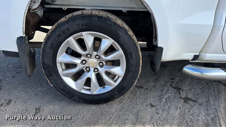 image for item FB0741 2020 Chevrolet Silverado 1500 Crew Cab pickup truck