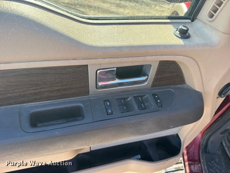 image for item FB0742 2013 Ford F150 Crew Cab pickup truck