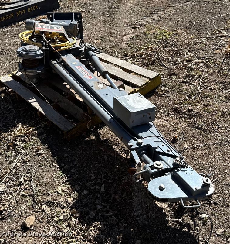 image for item FB0745 Venturo ET8KK truck crane