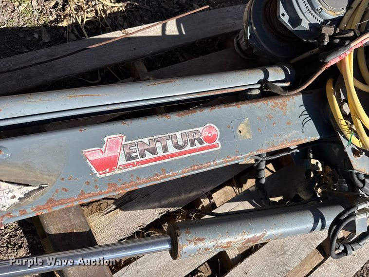 image for item FB0745 Venturo ET8KK truck crane