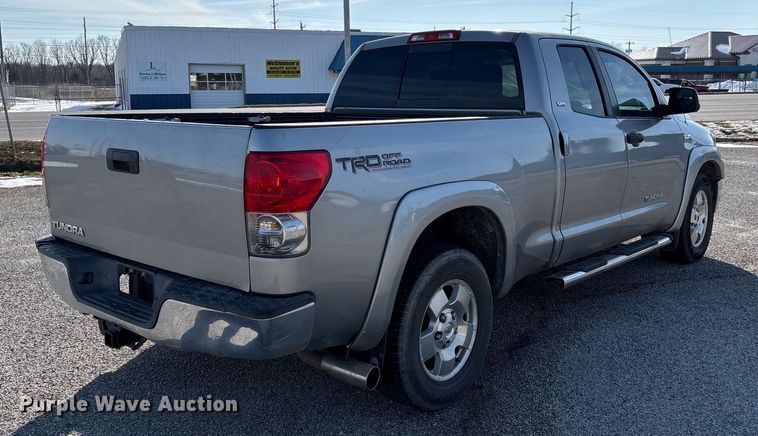 image for item FB2967 2007 Toyota Tundra SR5 Ext. Cab pickup truck