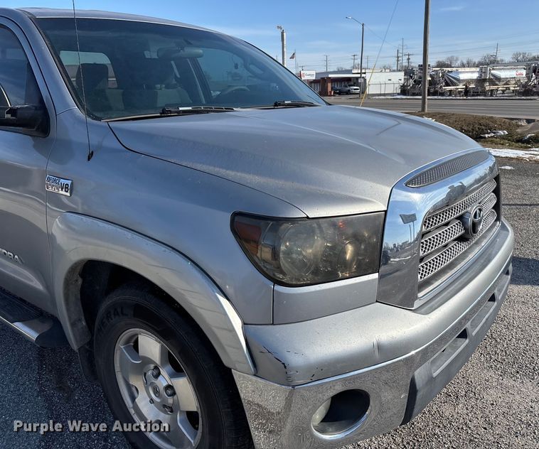 image for item FB2967 2007 Toyota Tundra SR5 Ext. Cab pickup truck