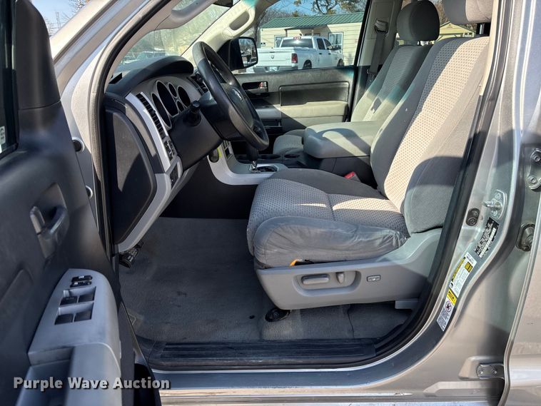 image for item FB2967 2007 Toyota Tundra SR5 Ext. Cab pickup truck