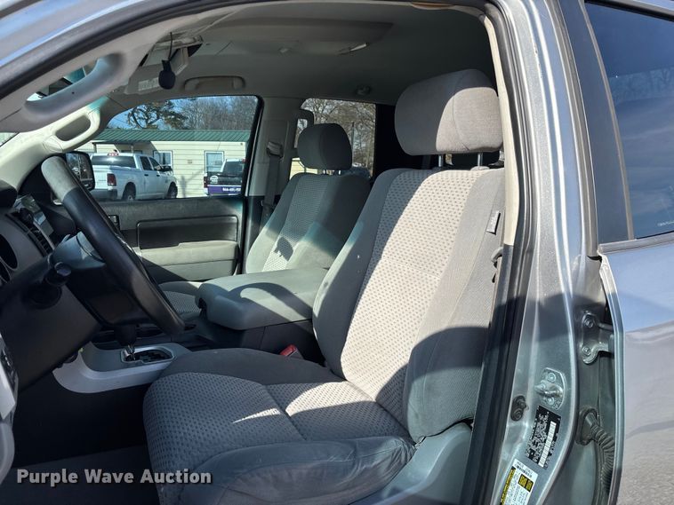 image for item FB2967 2007 Toyota Tundra SR5 Ext. Cab pickup truck