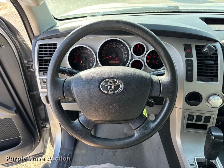 image for item FB2967 2007 Toyota Tundra SR5 Ext. Cab pickup truck