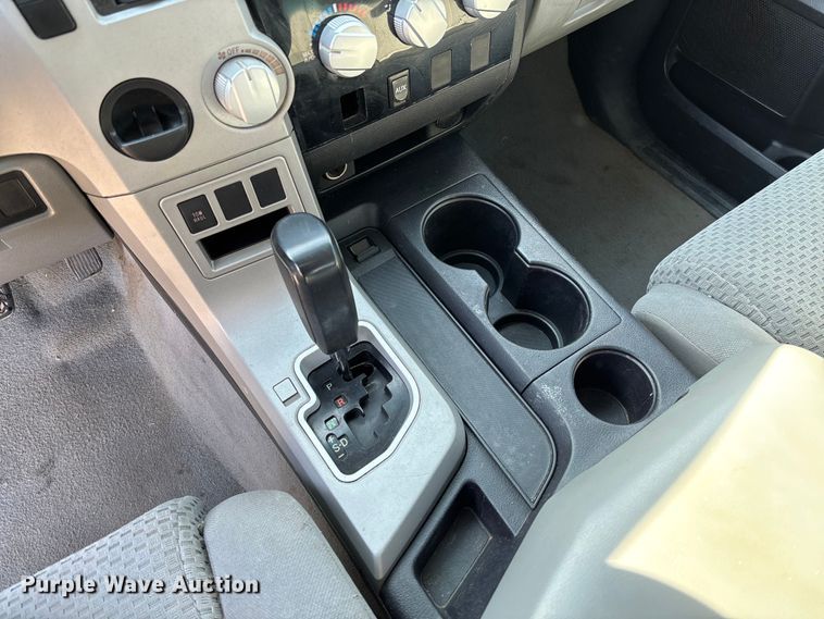 image for item FB2967 2007 Toyota Tundra SR5 Ext. Cab pickup truck