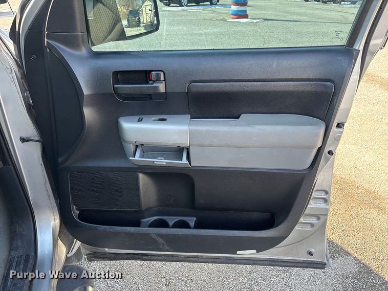 image for item FB2967 2007 Toyota Tundra SR5 Ext. Cab pickup truck