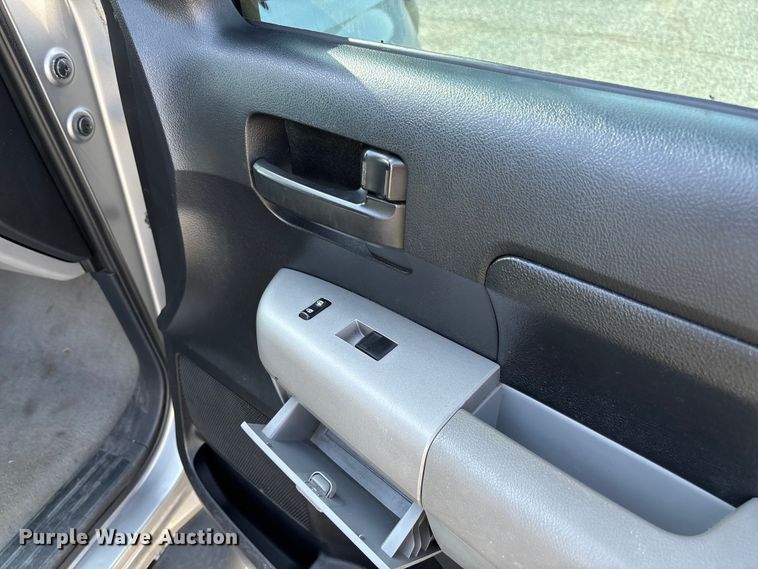 image for item FB2967 2007 Toyota Tundra SR5 Ext. Cab pickup truck