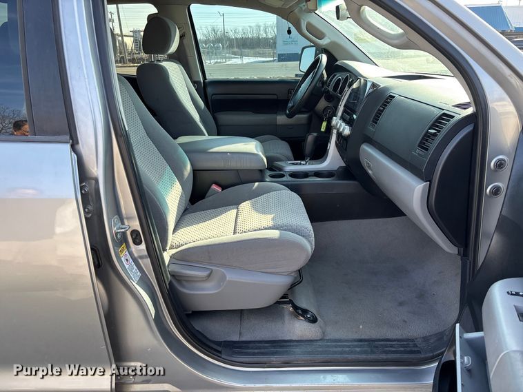 image for item FB2967 2007 Toyota Tundra SR5 Ext. Cab pickup truck