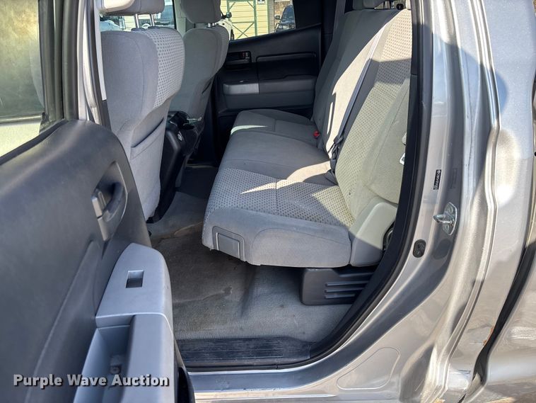 image for item FB2967 2007 Toyota Tundra SR5 Ext. Cab pickup truck