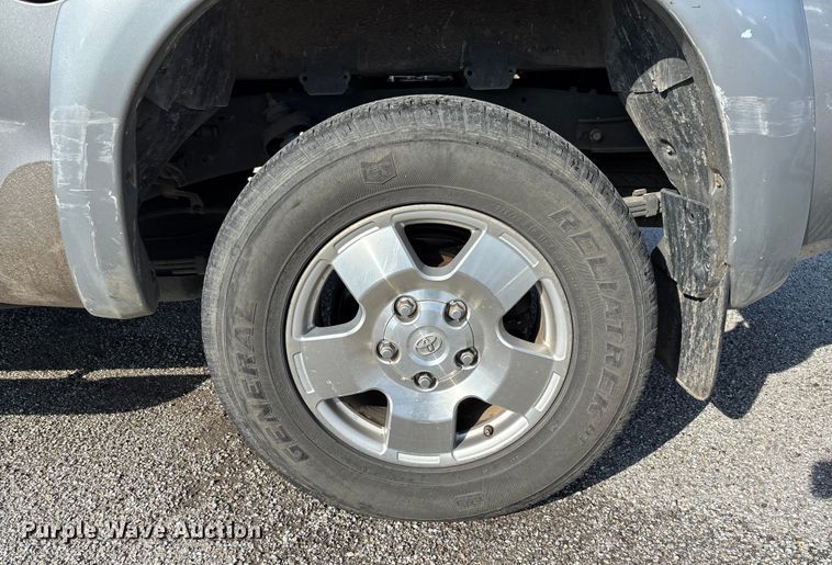 image for item FB2967 2007 Toyota Tundra SR5 Ext. Cab pickup truck