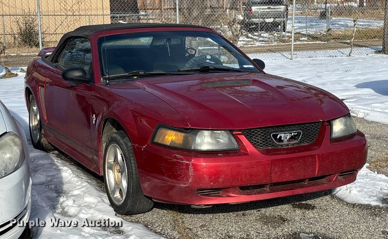 image for item FB2968 2000 Ford Mustang convertible