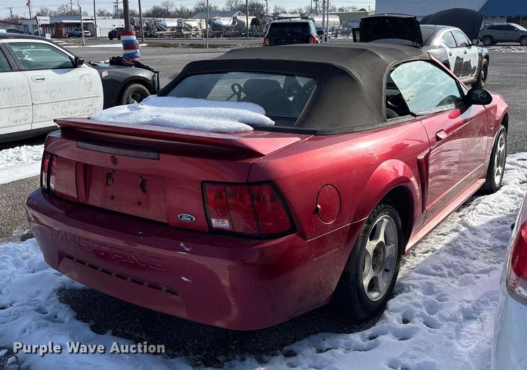 image for item FB2968 2000 Ford Mustang convertible