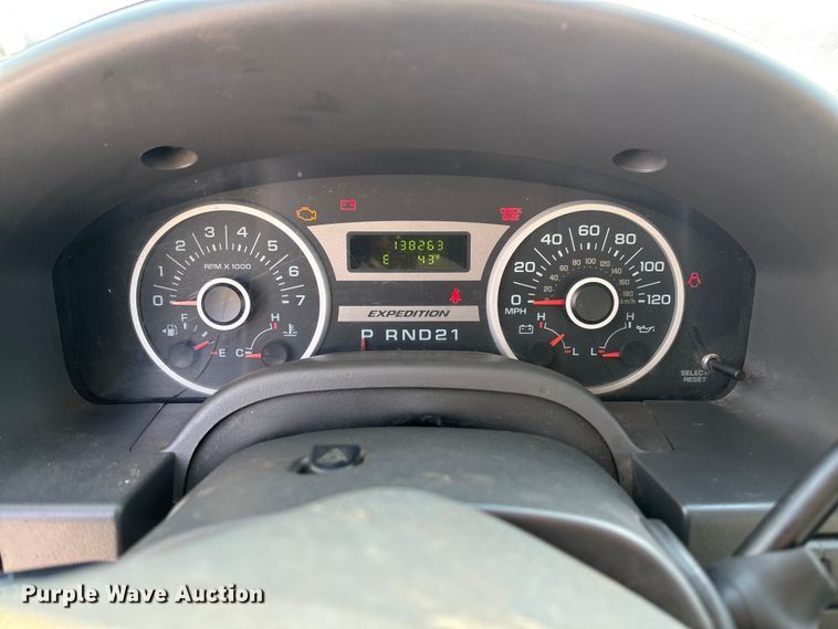 image for item FB2969 2005 Ford Expedition SUV