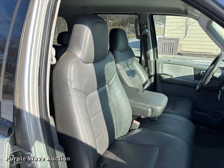 image for item FB2969 2005 Ford Expedition SUV