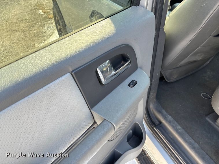 image for item FB2969 2005 Ford Expedition SUV