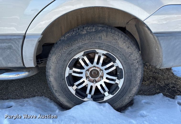 image for item FB2969 2005 Ford Expedition SUV