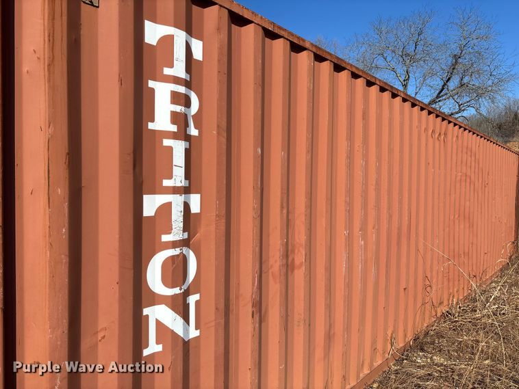 image for item FB2986 2000 Shipping container