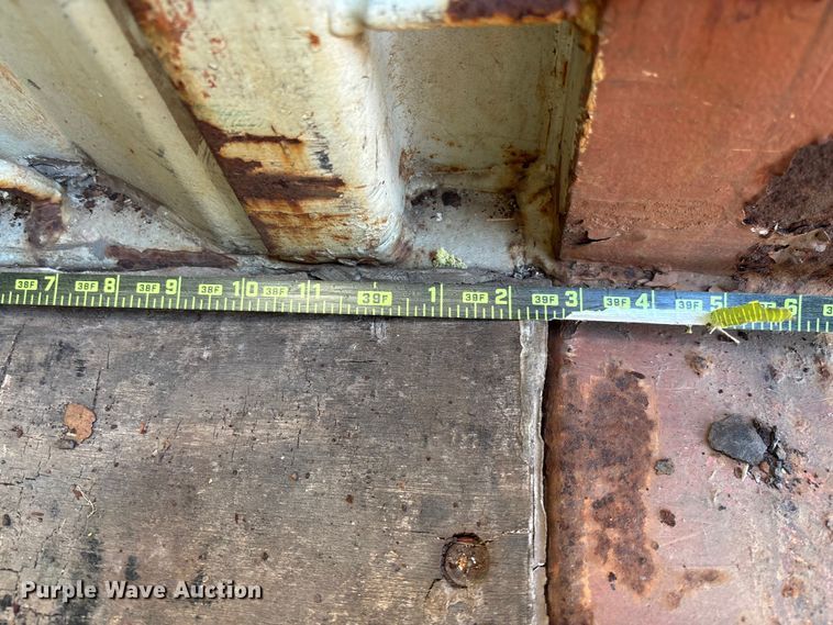 image for item FB2987 2004 Shipping container