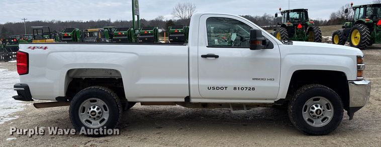 image for item FB2988 2017 Chevrolet Silverado 2500HD pickup truck