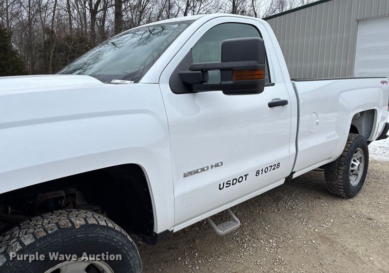 image for item FB2988 2017 Chevrolet Silverado 2500HD pickup truck