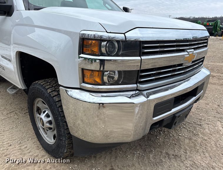 image for item FB2988 2017 Chevrolet Silverado 2500HD pickup truck