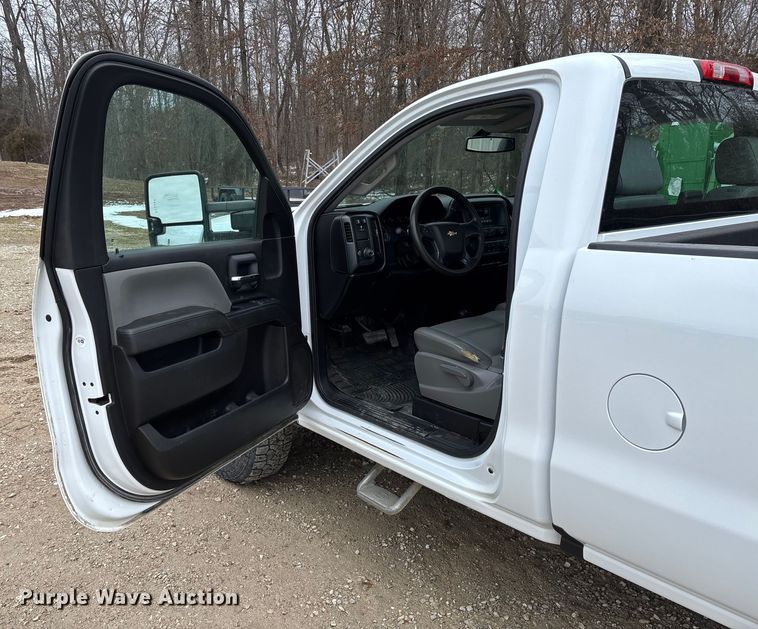 image for item FB2988 2017 Chevrolet Silverado 2500HD pickup truck