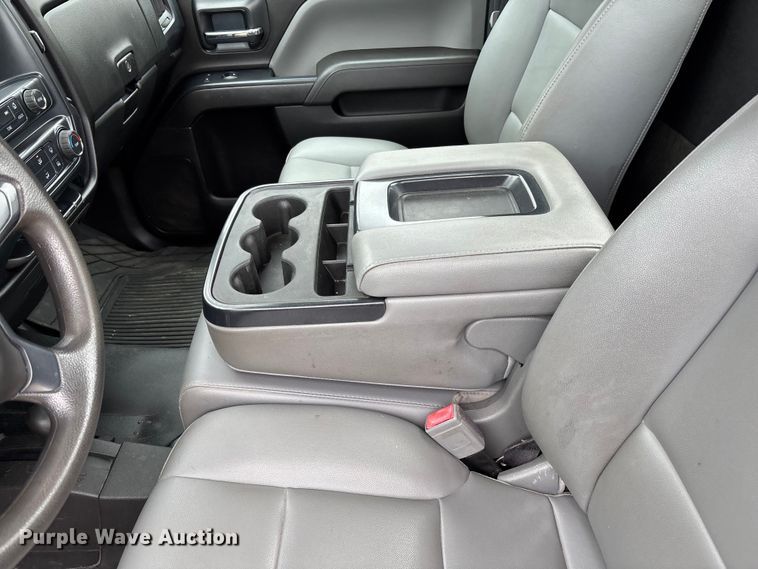 image for item FB2988 2017 Chevrolet Silverado 2500HD pickup truck